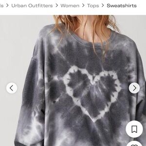 Urban Outfitters Gray Heart Tie-Dye Sweatshirt One Size {322}
